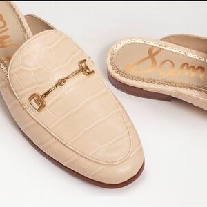 Sam Edelman Cream and Gold Flats with Textured Design